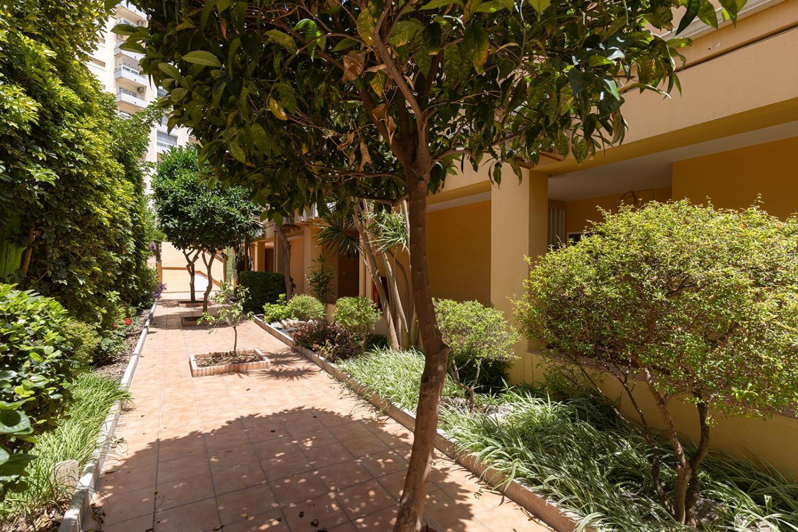 Apartment 008 Plaza Ole Beachfront With Sea Views And Access Benalmádena